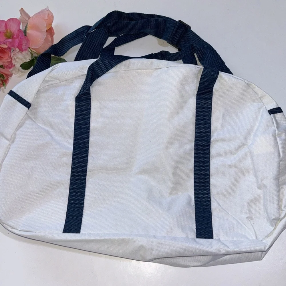 Team USA Duffle Bag White and Navy TEAM USA SMALL DUFFLE BAG RETRO OLYMPics